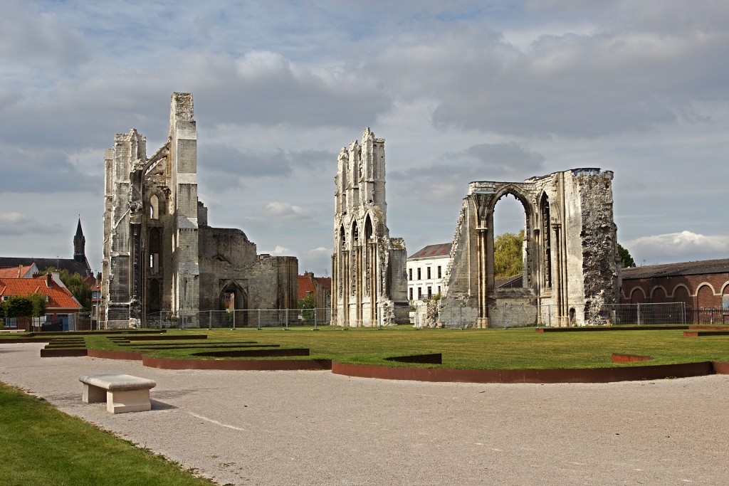 Sint-Bertinusabdij abdij sint omaars saint omer hdr ruine klooster bertinus abt rooms religie religion abbaye katholiek